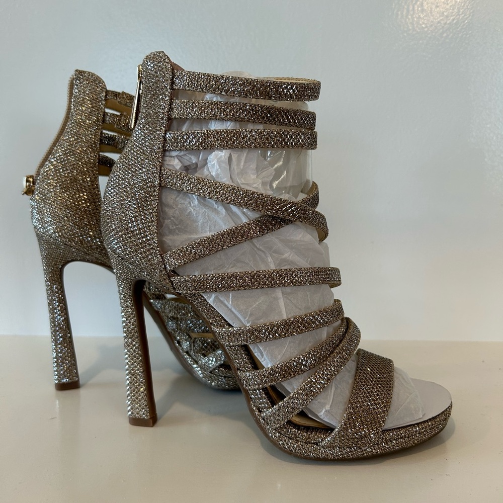 NWOT - Jessica Simpson Gold Sparkle Platform Dress Sandals - Size 5